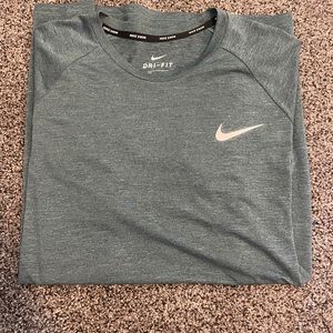 Brand new Nike dri fit shirt size medium